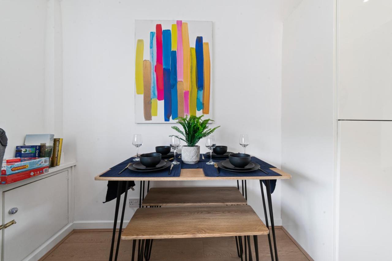 Village Cwtch Whitchurch 2 Bedroom Apartment Cardiff Bagian luar foto