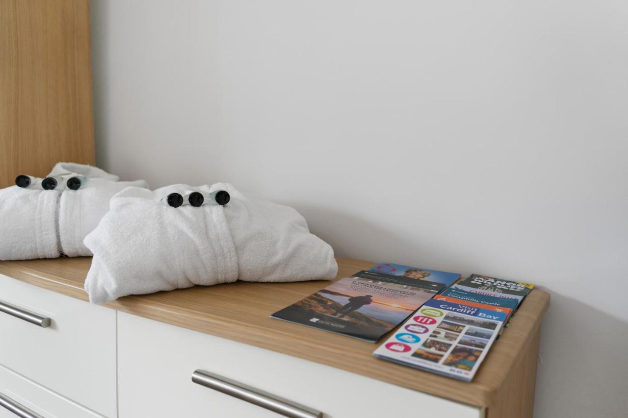 Village Cwtch Whitchurch 2 Bedroom Apartment Cardiff Bagian luar foto
